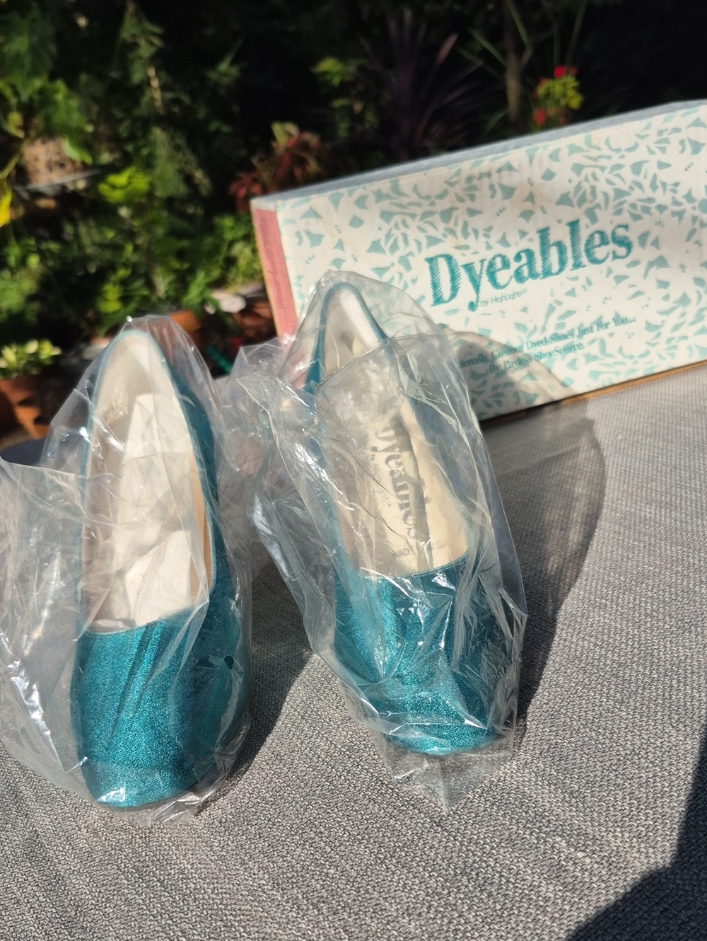 ⛩️ Bangkok Teal Glitter Pumps